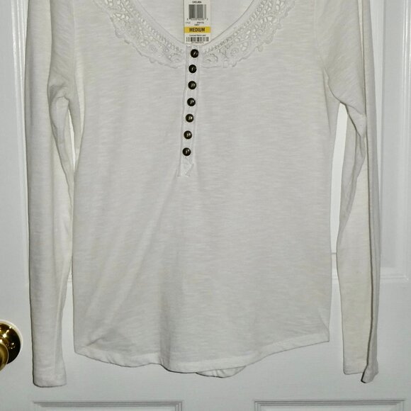 BRAND NEW AMERICAN RAG OFF WHITE WOMENS LONG SLEEVE SHIRT - LACE, BUTTONS MEDIUM - Picture 2 of 2